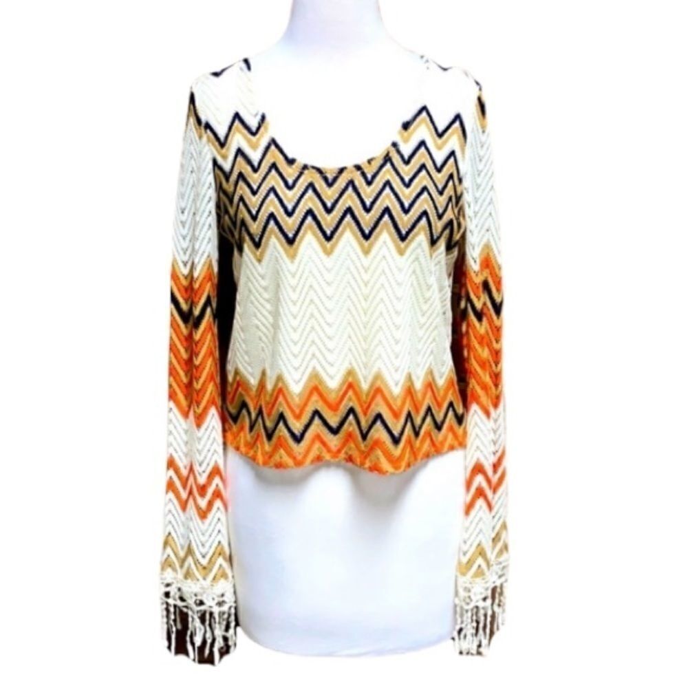 Romeo + Juliet Couture L/S Crochet Crop w/Fringe
